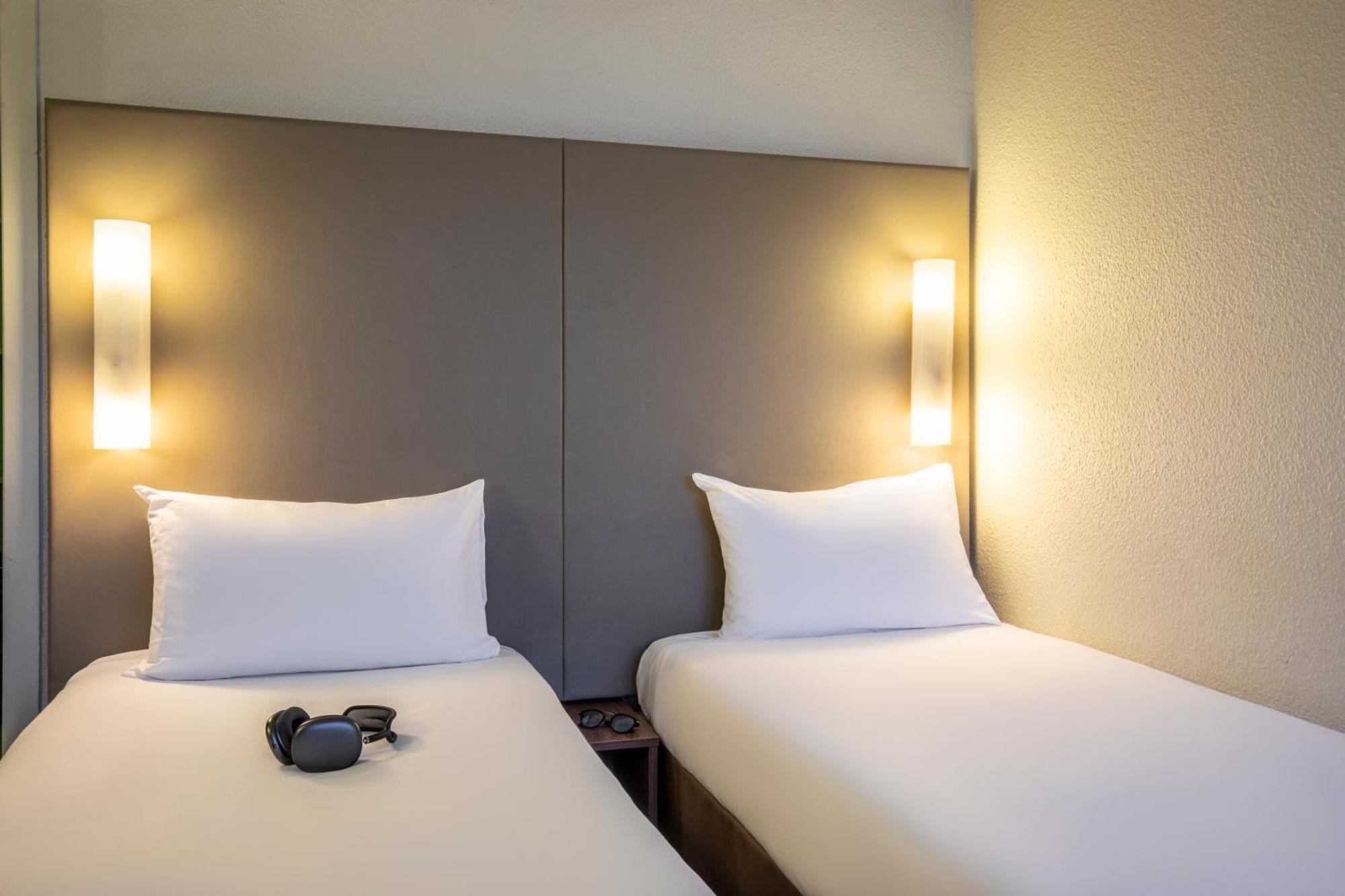 Campanile Melun Sud - Dammarie Les Lys Hotel Екстериор снимка